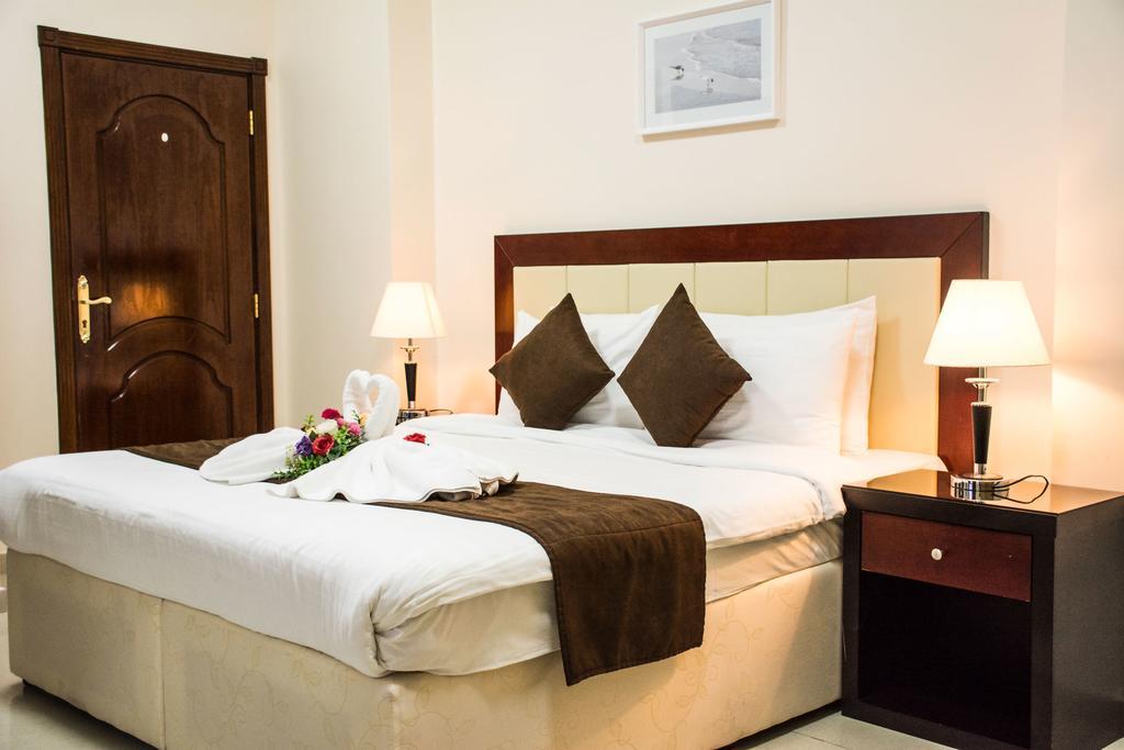 President Suites Apartments Манама Экстерьер фото