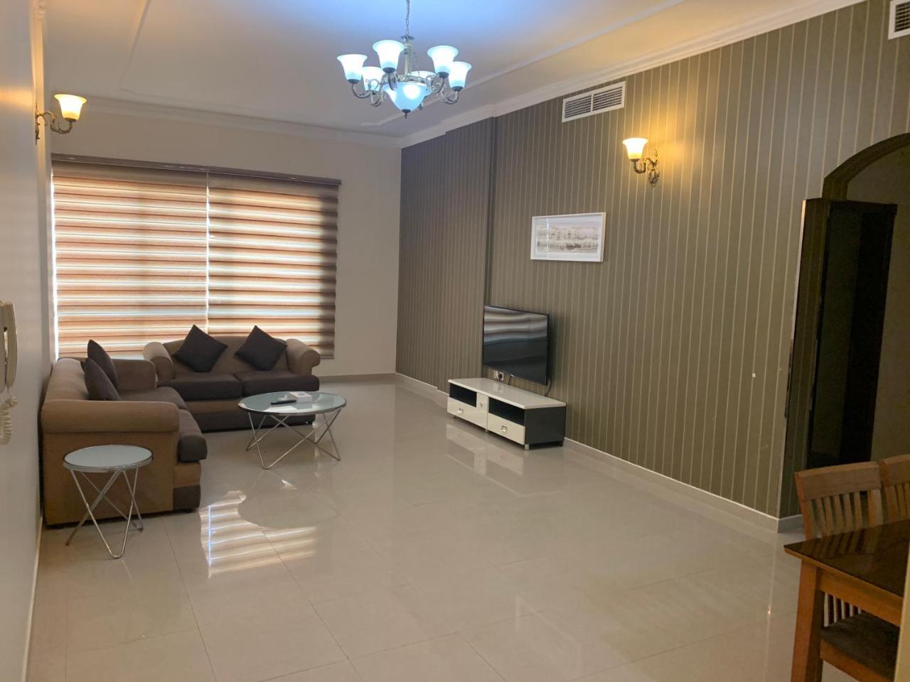 President Suites Apartments Манама Экстерьер фото