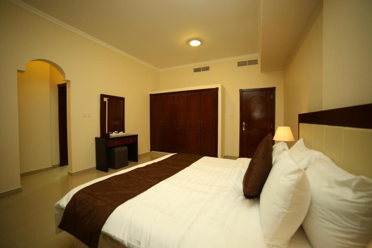 President Suites Apartments Манама Экстерьер фото